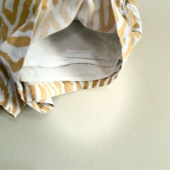 Dynamite High Waist Yellow & Cream Zebra Shorts Lined & Pockets - Picture 7 of 13